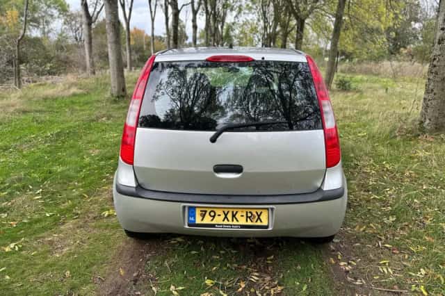 Mitsubishi Colt (2007) thumbnail 5