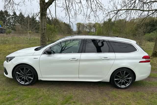Peugeot 308 (2017) thumbnail 2