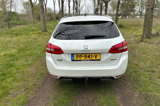 Peugeot 308 (2017) thumbnail 4