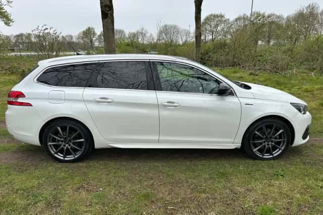 Peugeot 308 (2017) thumbnail 6