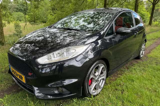 Ford Fiesta (2014) thumbnail 1