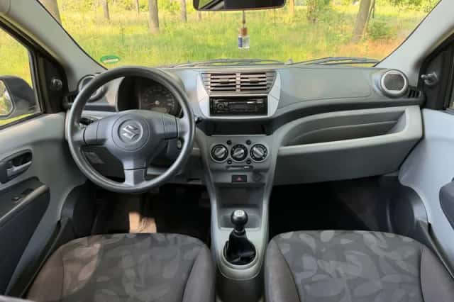 Suzuki Alto (2009) thumbnail 2