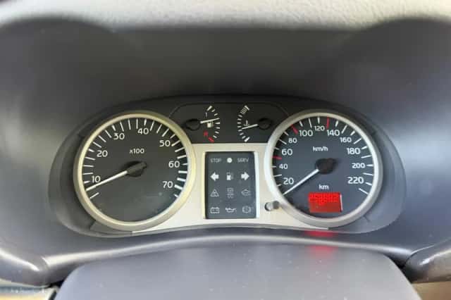 Renault Clio (2001) thumbnail 6