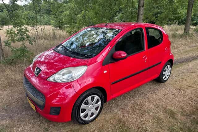 Peugeot 107 (2009) thumbnail 1