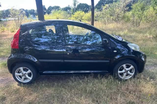 Peugeot 107 (2010) thumbnail 6