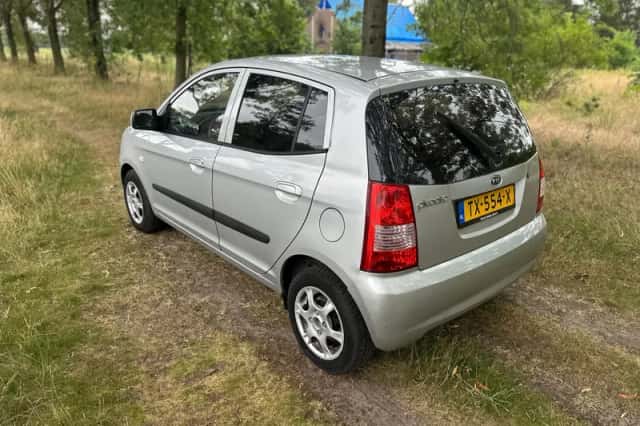 Kia Picanto (2007) thumbnail 3