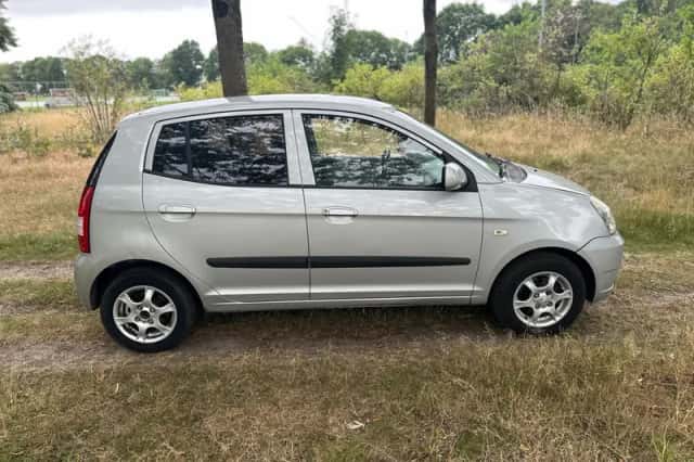 Kia Picanto (2007) thumbnail 6