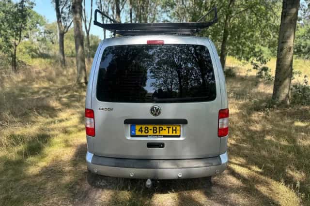 Volkswagen Caddy (2004) thumbnail 3