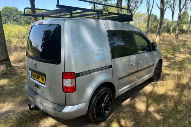 Volkswagen Caddy (2004) thumbnail 4