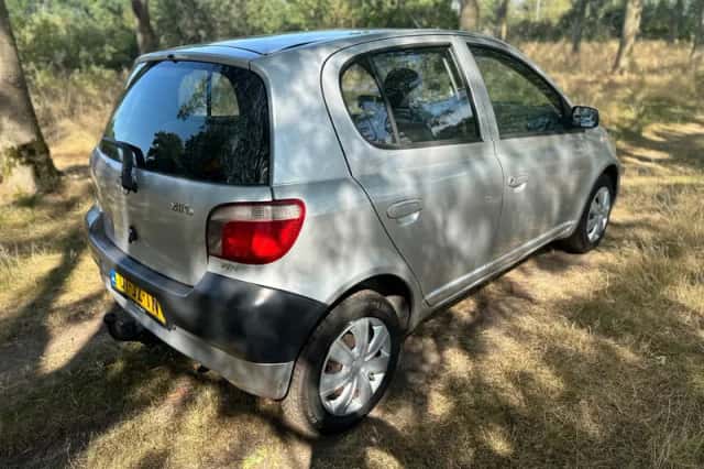 Toyota Yaris (2002) thumbnail 5