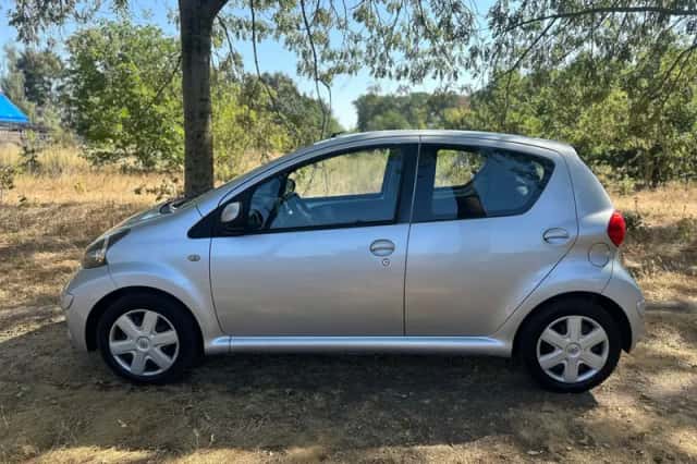 Toyota Aygo (2006) thumbnail 2