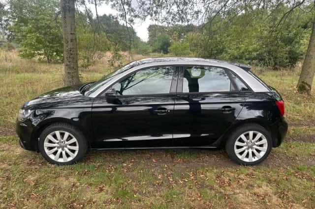 Audi A1 (2013) thumbnail 2