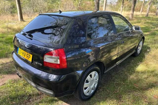 Audi A3 (2002) thumbnail 5