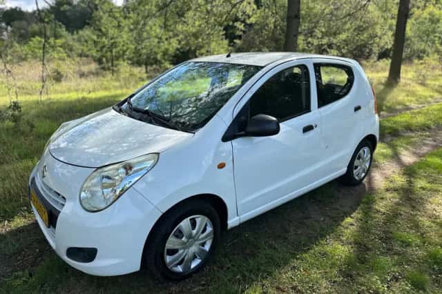 Suzuki Alto (2012) thumbnail 1