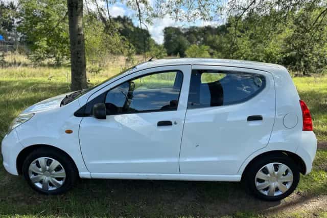 Suzuki Alto (2012) thumbnail 2