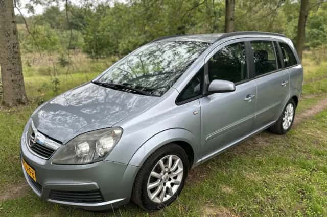Opel Zafira (2007) thumbnail 1