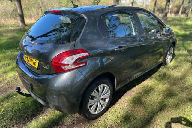 Peugeot 208 (2013) thumbnail 5