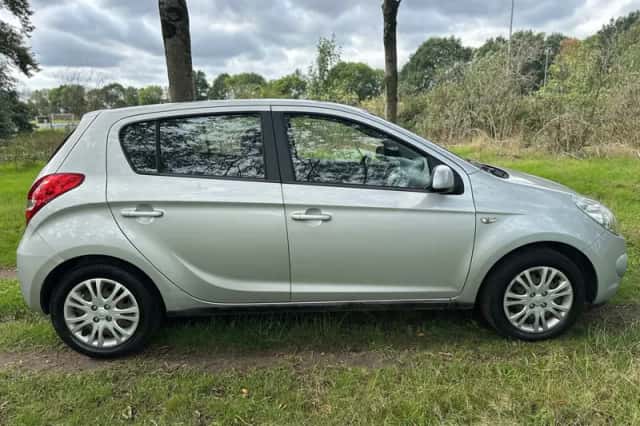 Hyundai i20 (2010) thumbnail 6