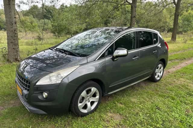 Peugeot 3008 (2013) thumbnail 1