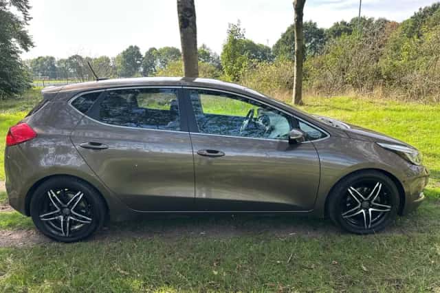 Kia Ceed (2012) thumbnail 6