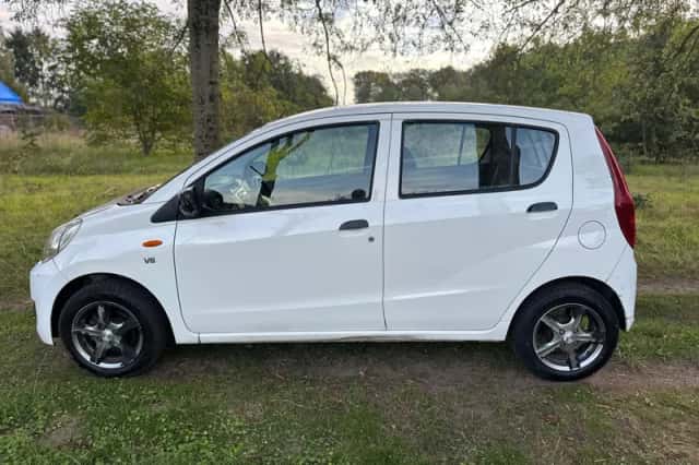 Daihatsu Cuore (2008) thumbnail 2