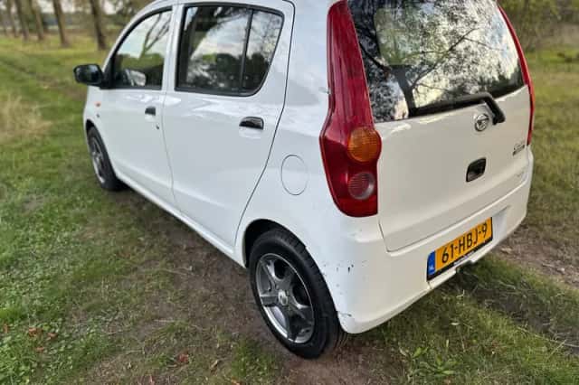 Daihatsu Cuore (2008) thumbnail 3