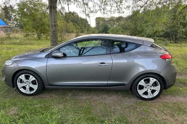 Renault Mégane (2009) thumbnail 2