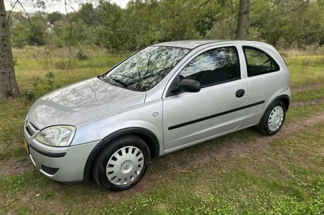 Opel Corsa (2005) thumbnail 1