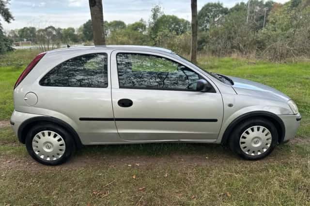 Opel Corsa (2005) thumbnail 6