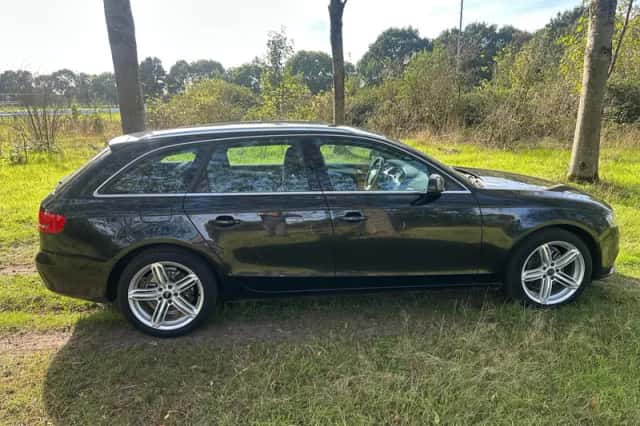 Audi A4 (2009) thumbnail 6