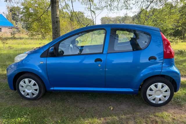 Peugeot 107 (2011) thumbnail 2