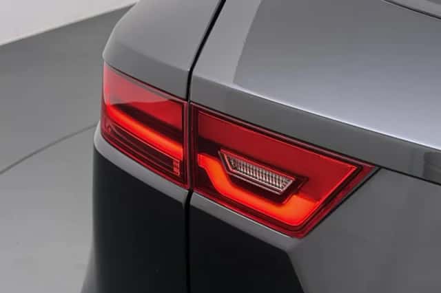 Jaguar E-Pace (2020) thumbnail 2