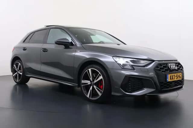Audi A3 (2022) thumbnail 4