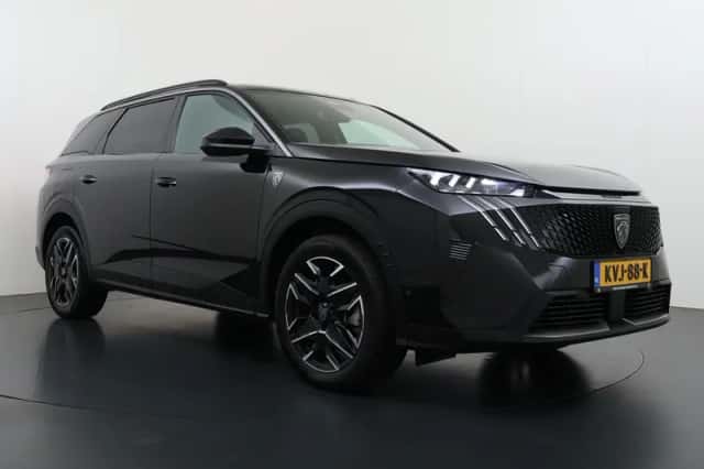 Peugeot 5008 (2025) thumbnail 3