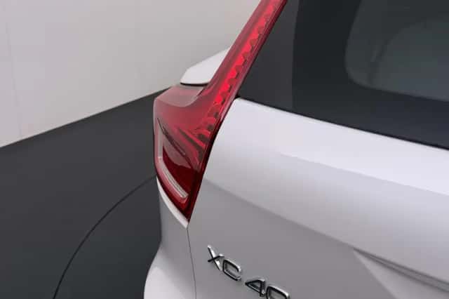 Volvo XC40 (2020) thumbnail 2