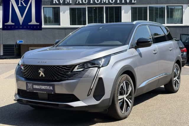 Peugeot 5008 (2024) thumbnail 1