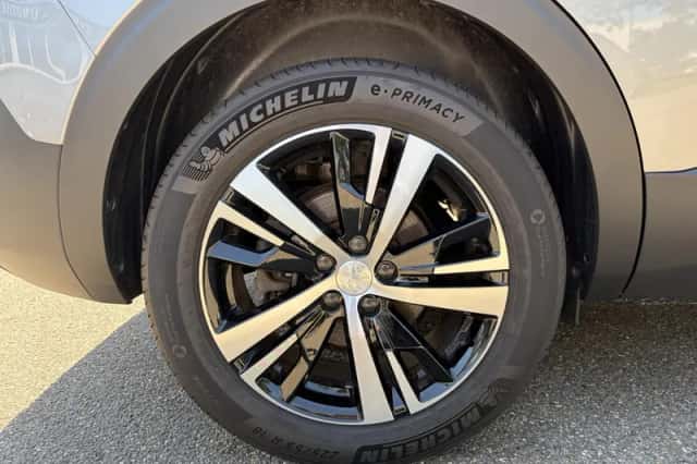 Peugeot 5008 (2024) thumbnail 6