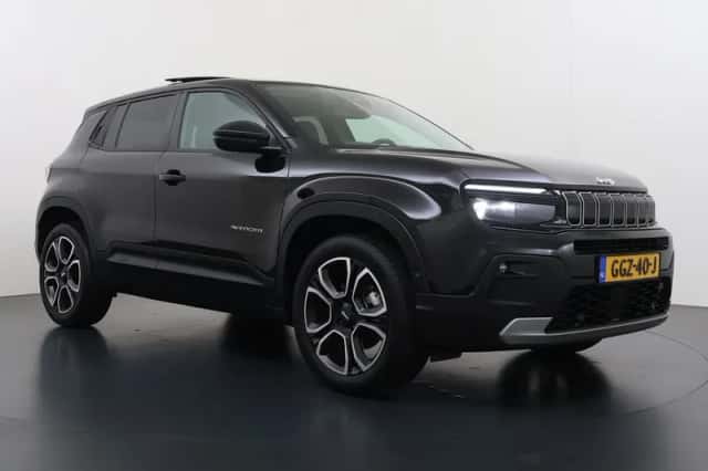 Jeep Avenger (2024) thumbnail 3