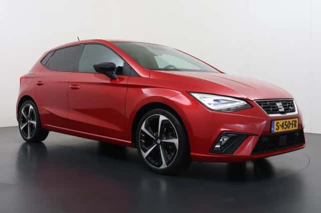 SEAT Ibiza (2023) thumbnail 3