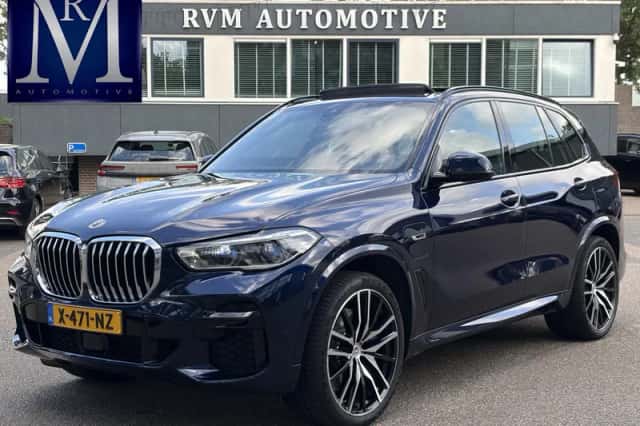 BMW X5 (2022) thumbnail 1