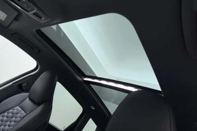 Audi Q6 e-tron (2025) thumbnail 2