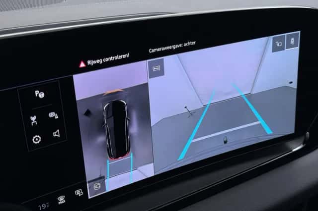 Audi Q6 e-tron (2025) thumbnail 5