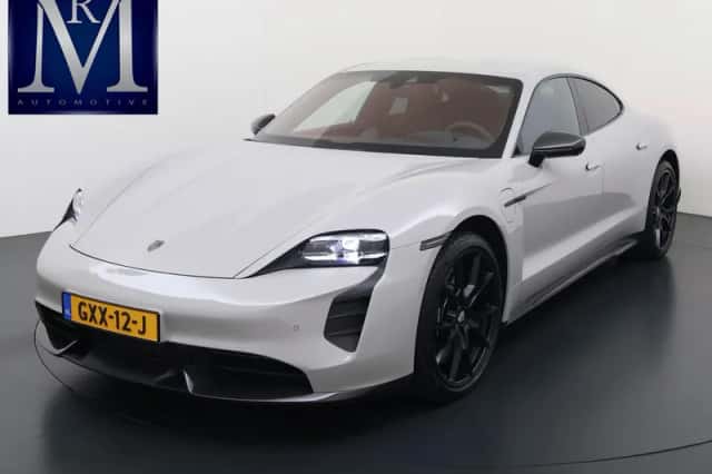 Porsche Taycan (2022) thumbnail 1