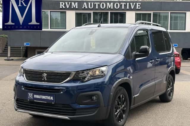 Peugeot e-Rifter (2023) thumbnail 1