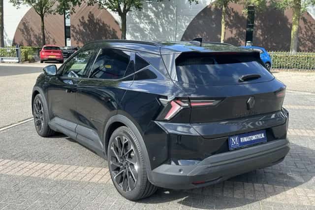 Renault Scenic E-Tech (2025) thumbnail 3