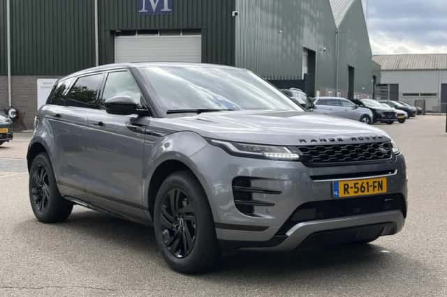 Land Rover Range Rover Evoque (2022) thumbnail 3