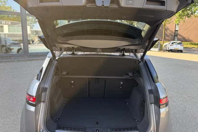 Land Rover Range Rover Evoque (2022) thumbnail 6