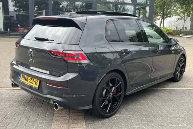 Volkswagen Golf (2024) thumbnail 6