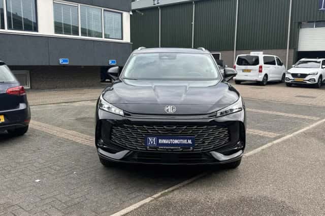 MG HS PHEV (2026) thumbnail 2