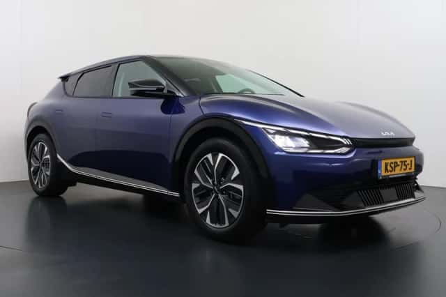 Kia EV6 (2023) thumbnail 4